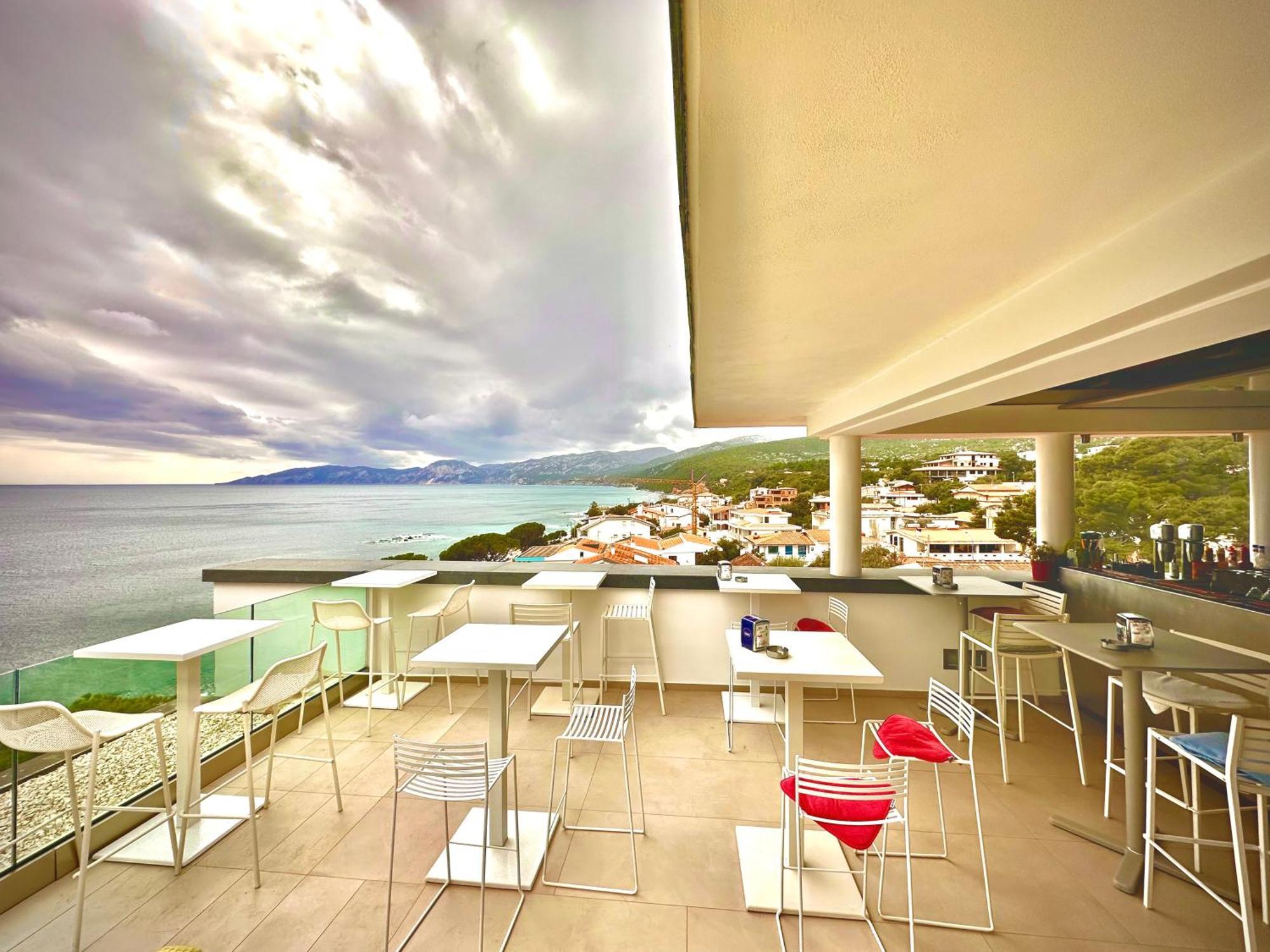 Hotel Cala Luna Кала-Гононе Экстерьер фото