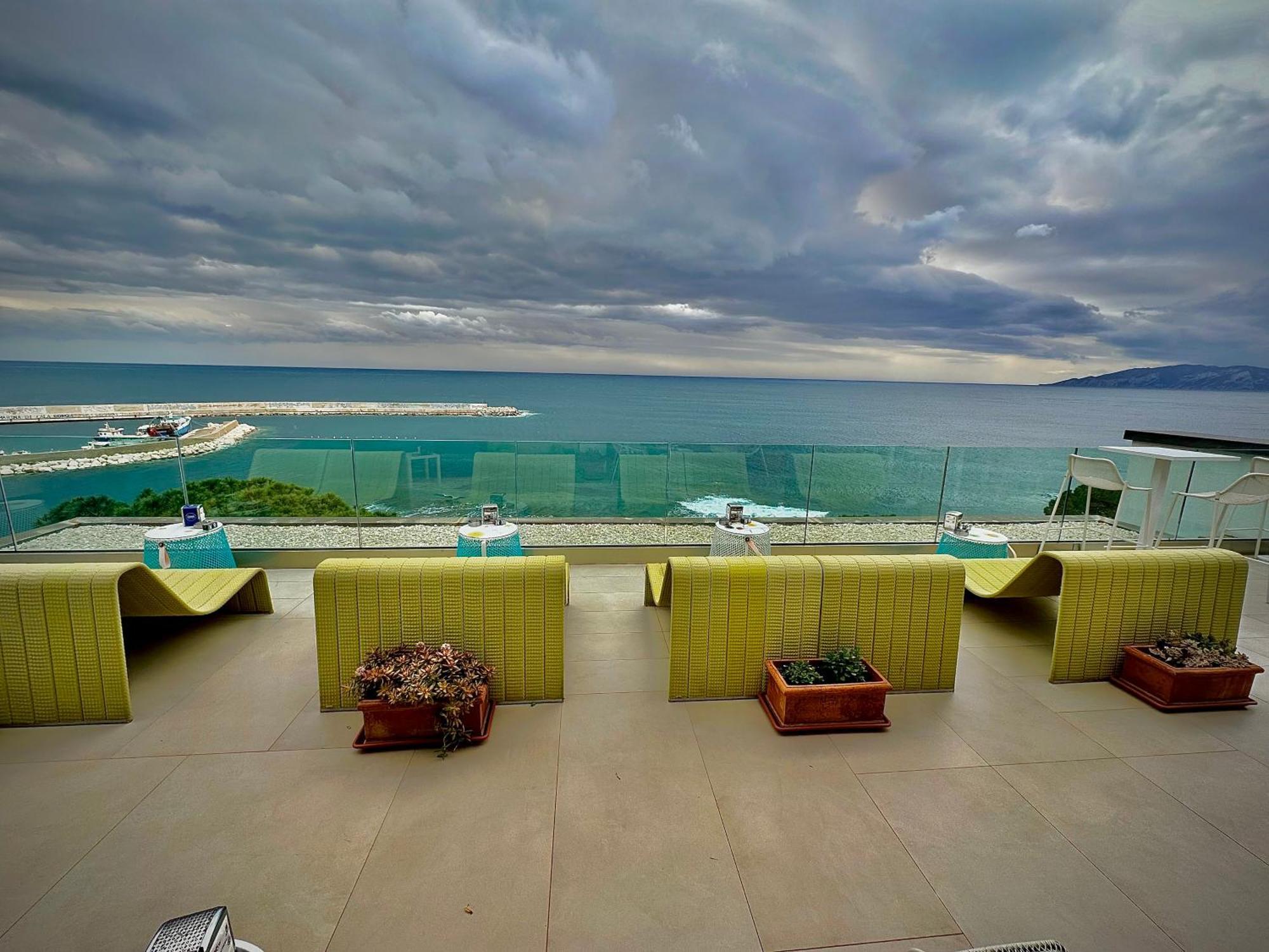 Hotel Cala Luna Кала-Гононе Экстерьер фото